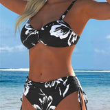 Korkeakaelaga – Stylové dvoudílné bikiny