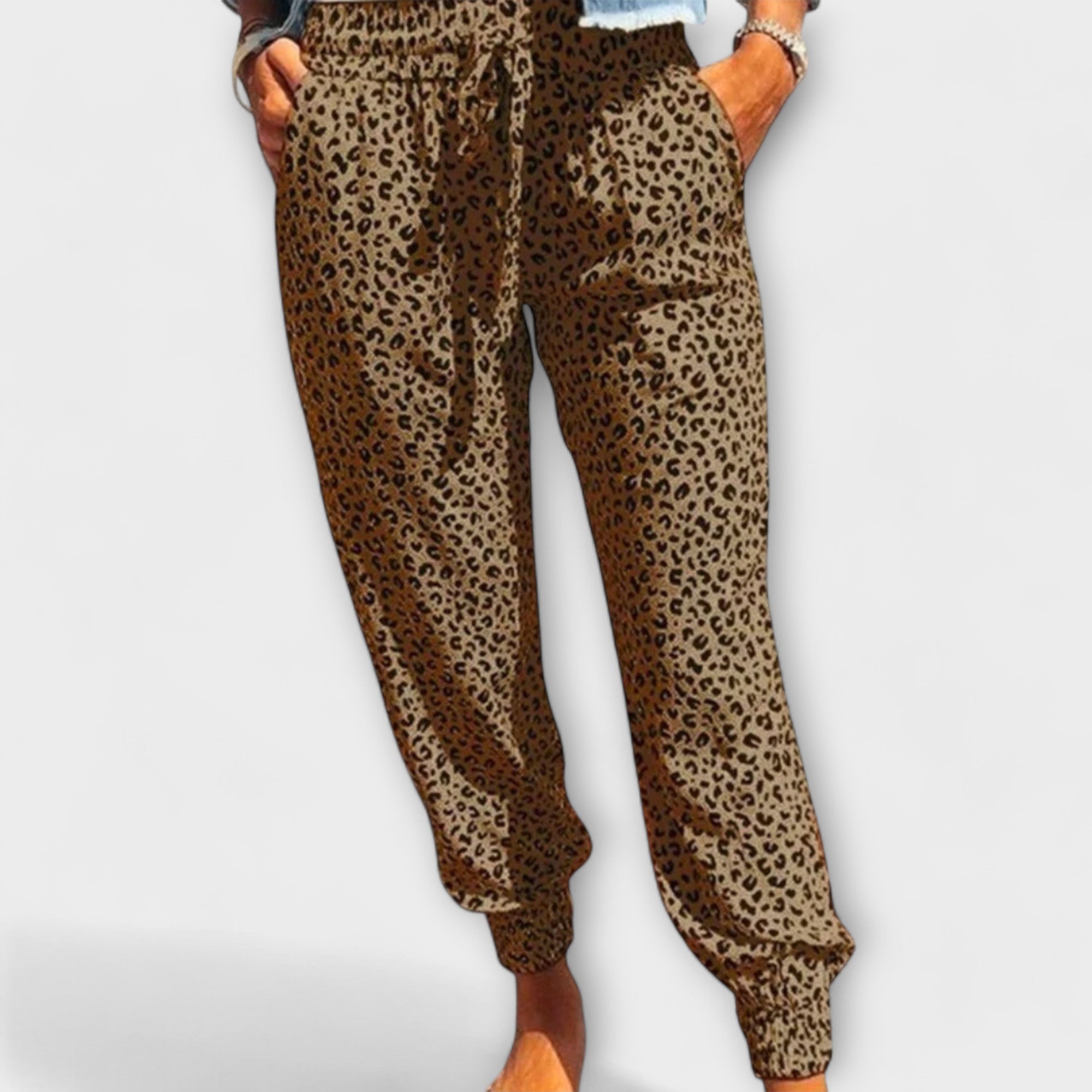 Feli – Laia säärega leopardimustriga püksid