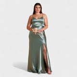 Lucía – Elegantní saténové šaty