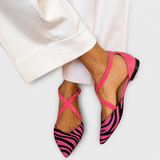 Fenna – Stylové loafers se sponou