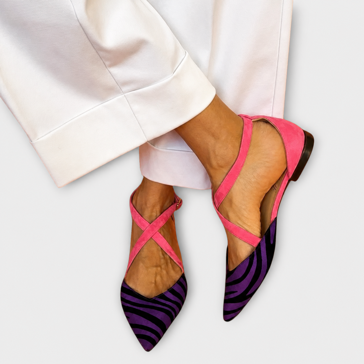Fenna – Stylové loafers se sponou