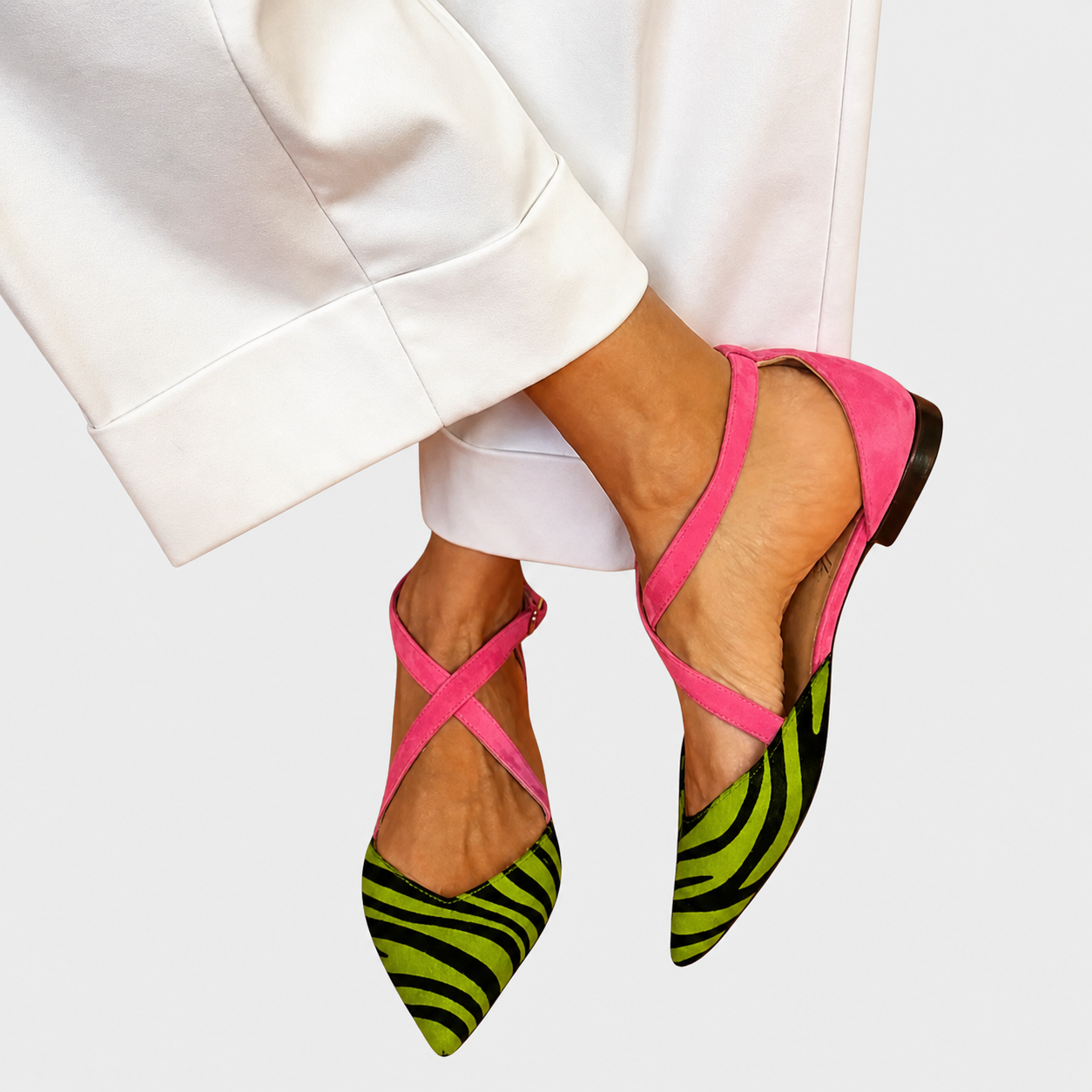 Fenna – Stylové loafers se sponou